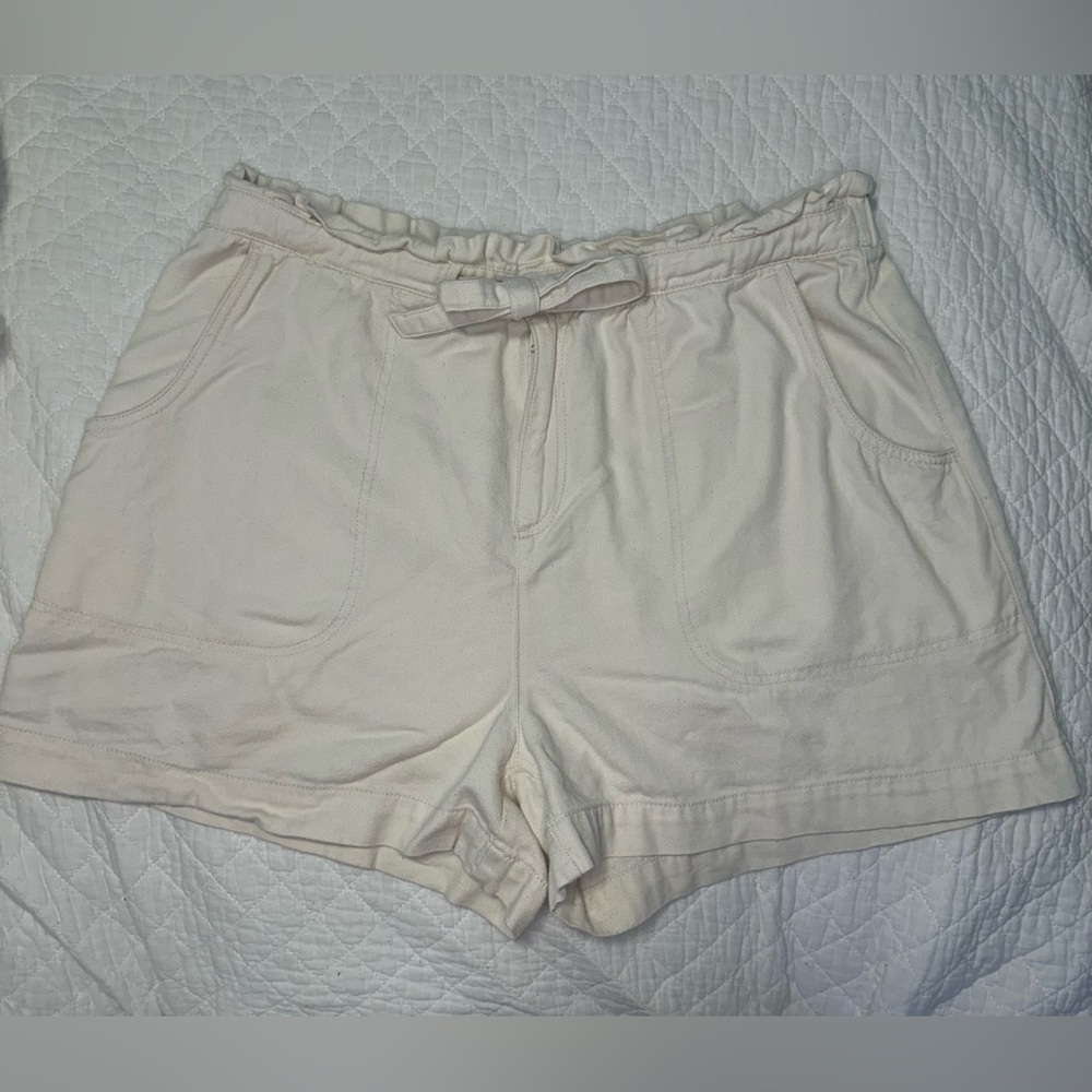 Old Navy Cream High-Rise Paperbag Waist Shorts XL